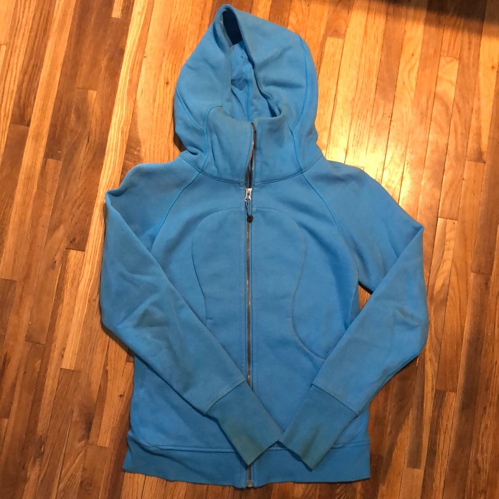 Lululemon zip up hoodie, women’s size 6, blue.